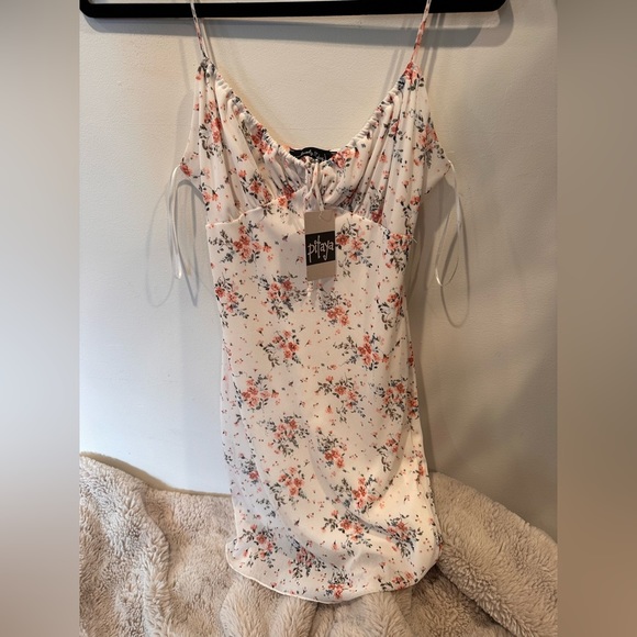 Floral print dress - Picture 2 of 5